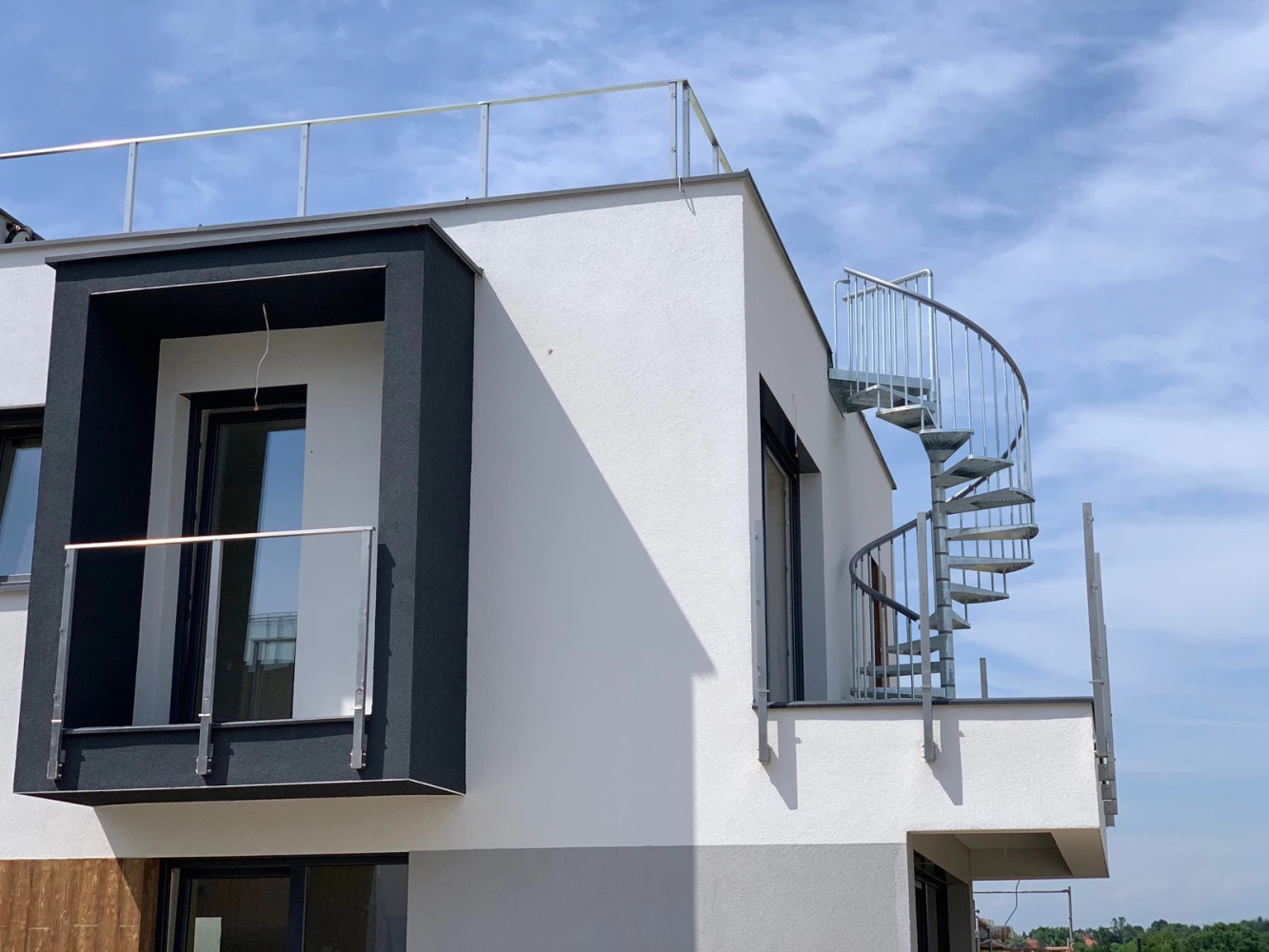 Dreaptă sau spirală - alegerea celei mai bune scări exterioare